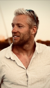 Portrait Aaron kleinGruppen