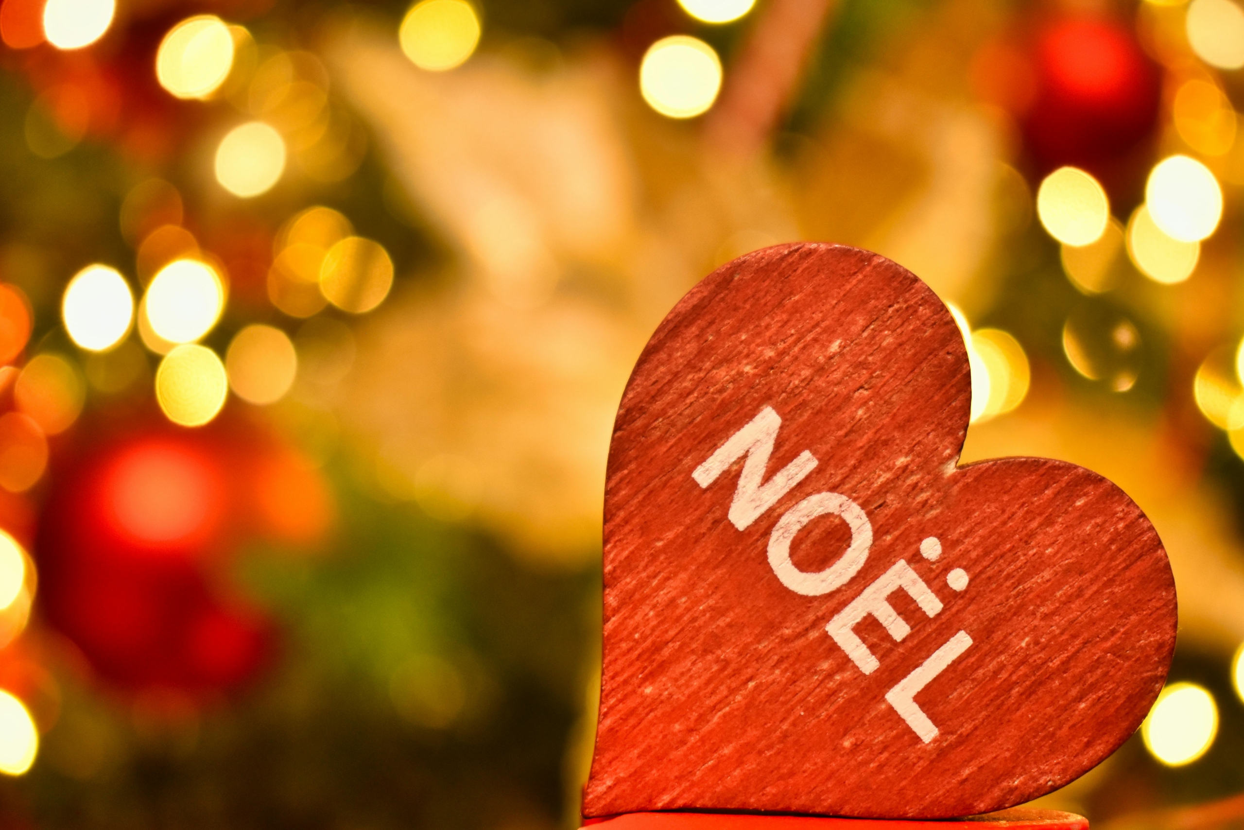 Herz auf dem Noel steht